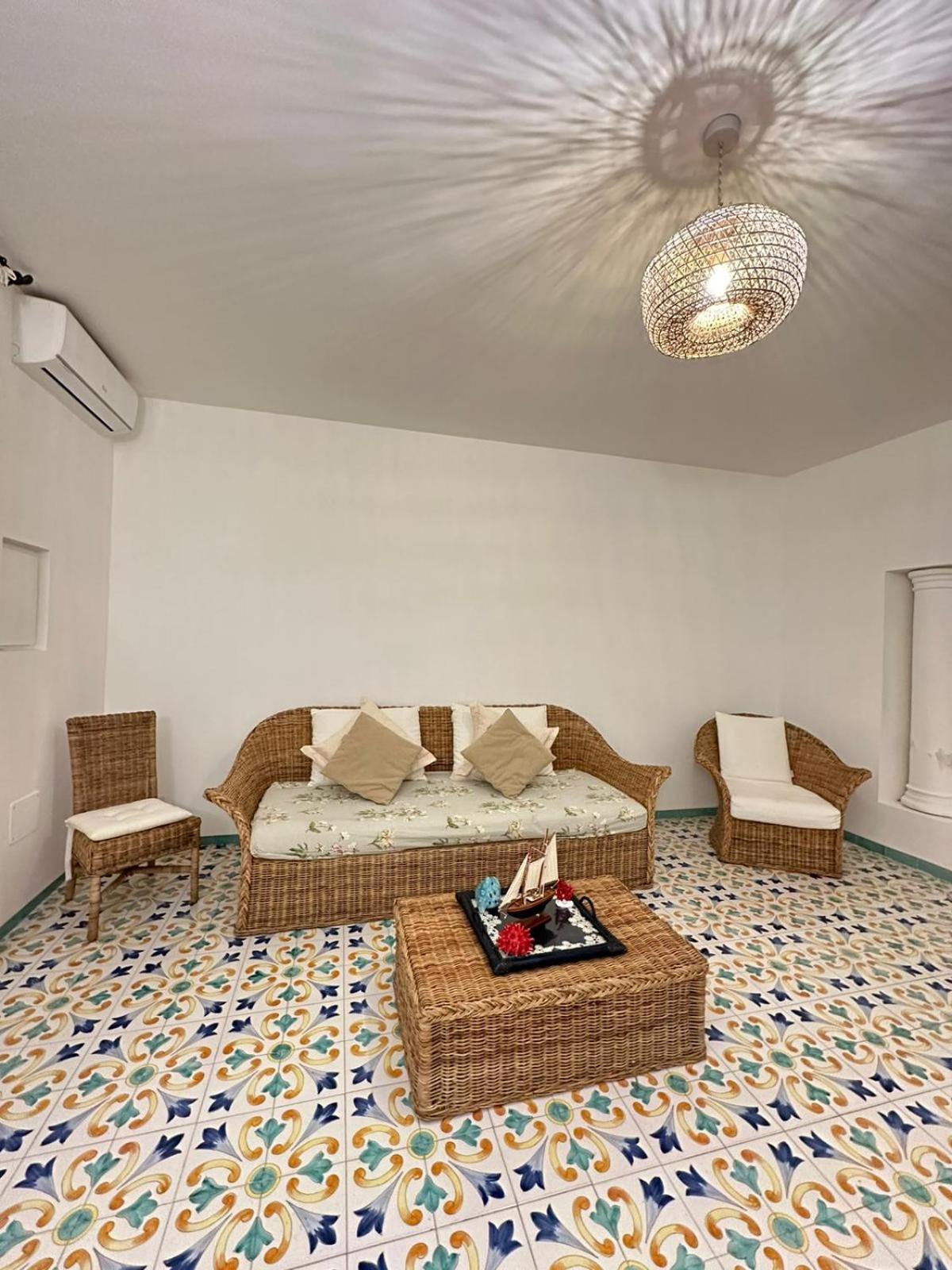 Villa Vie En Rose Sorrento Exterior photo
