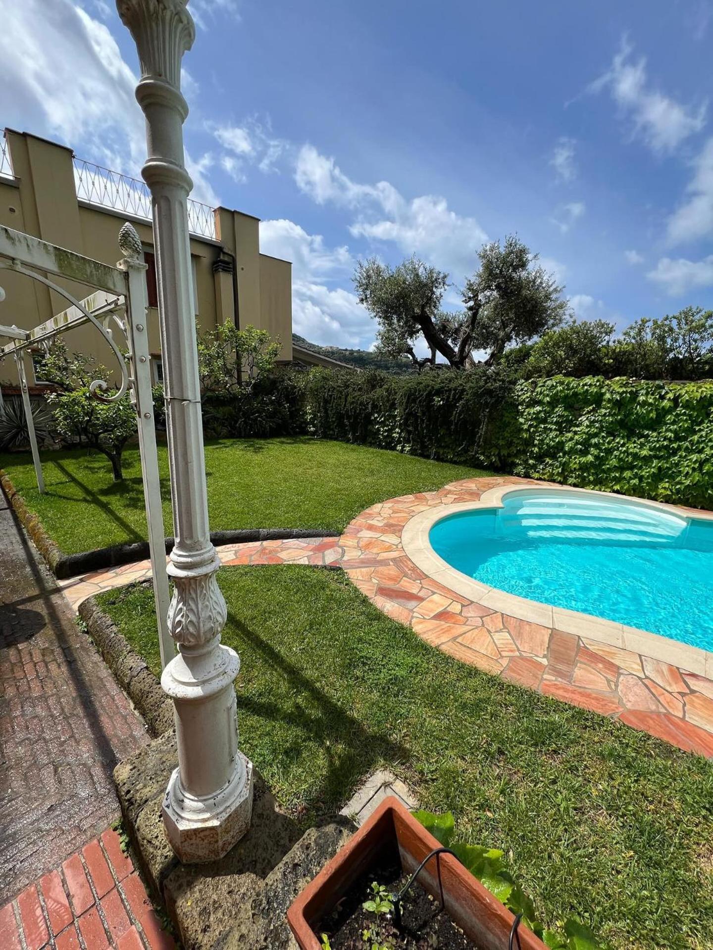Villa Vie En Rose Sorrento Exterior photo